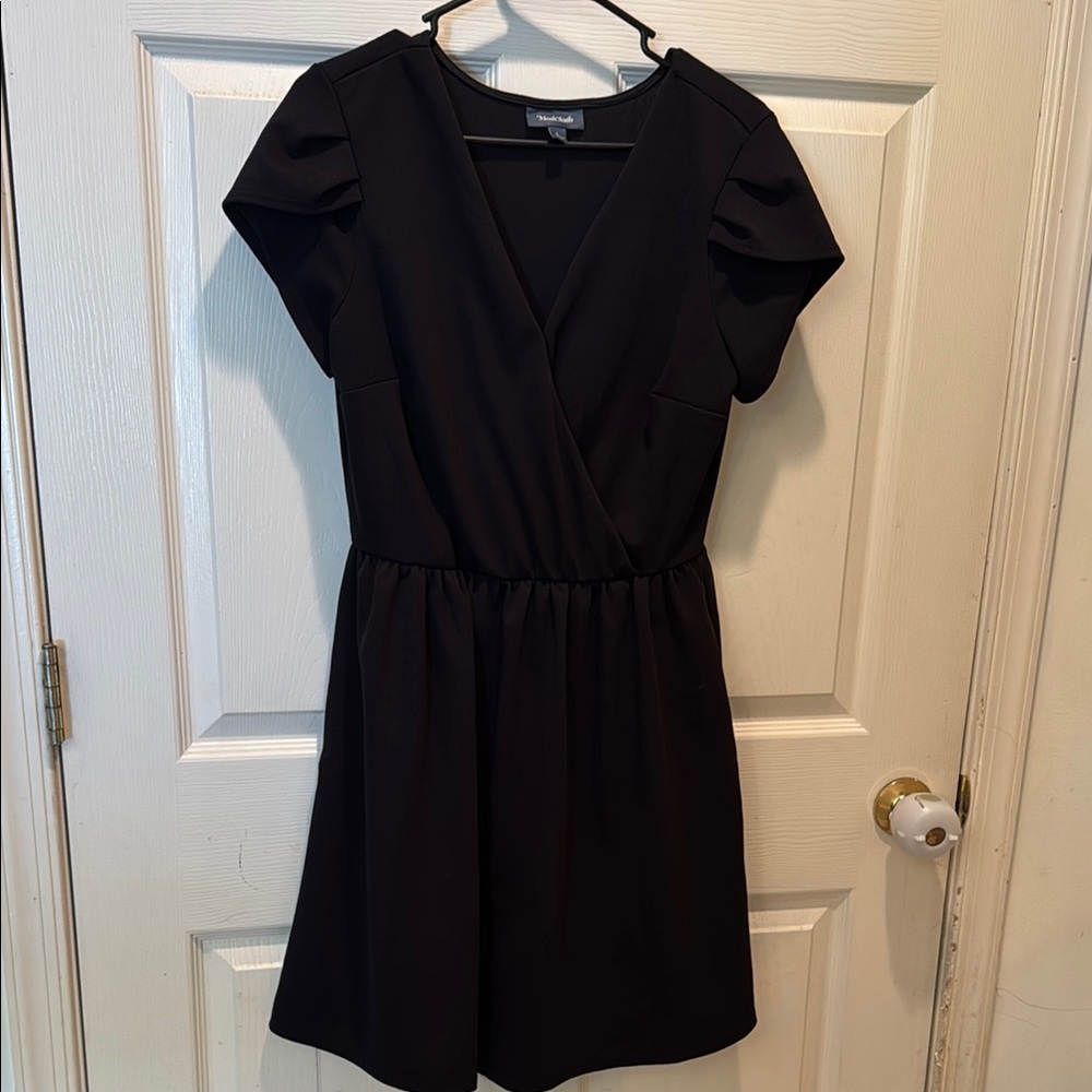 Black Short Sleeve Dress